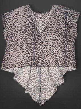Torrid Hi-Low Sheer Flowy Leopard Wild Print Blouse (5X)